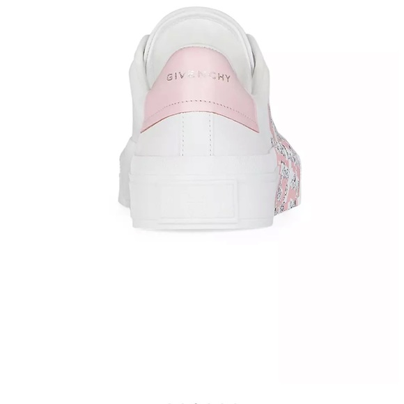 New💕Givenchy X Disney Collaboration 💕 - Picture 6 of 13